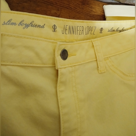 JENNIFER LOPEZ Yellow Cropped Jeans Size 14 Shabby Chic Casual - Picture 3 of 5